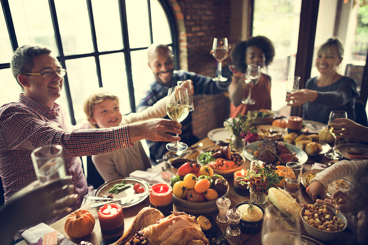 THANKSGIVING: TRADIÇÃO AMERICANA DO DIA DE AÇÃO DE GRAÇAS – CCAA